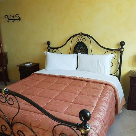 Hotel Le Tre Rose Bono  Exterior foto