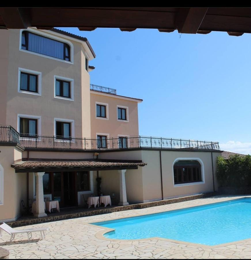 Hotel Le Tre Rose Bono  Exterior foto