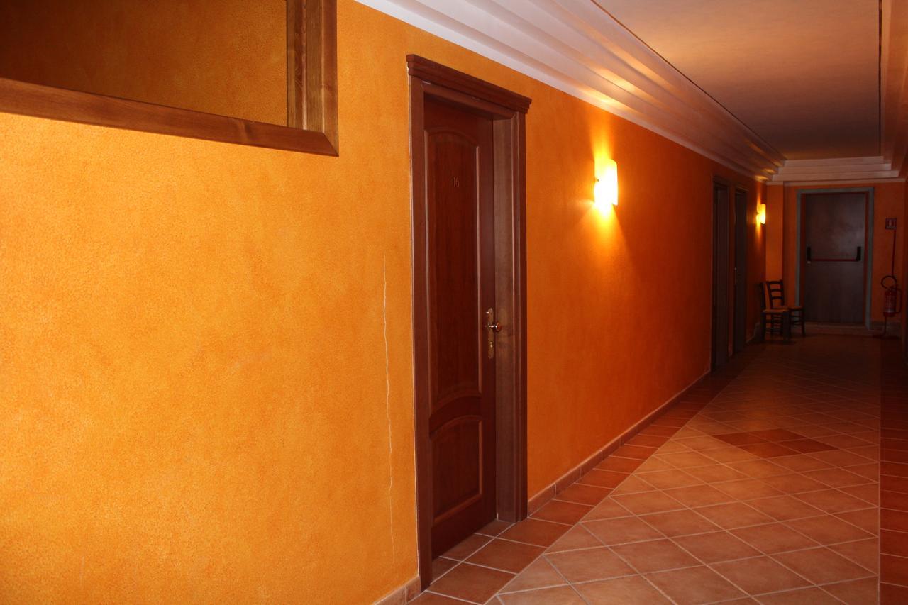 Hotel Le Tre Rose Bono  Exterior foto